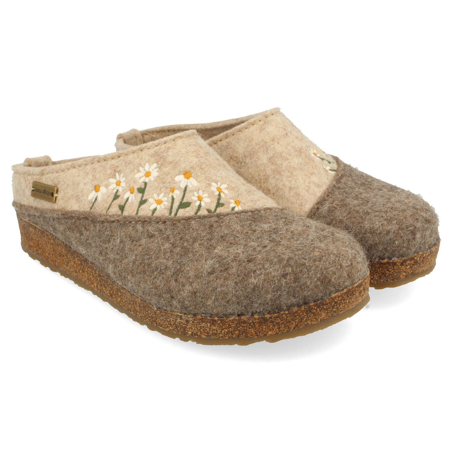Daisy Slipper, Earth