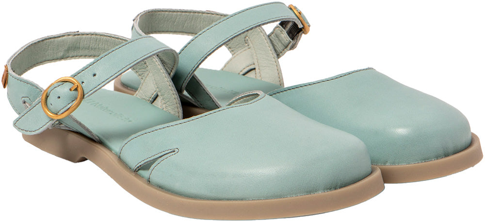 Arenisca Closed Toe Sandal, N5874