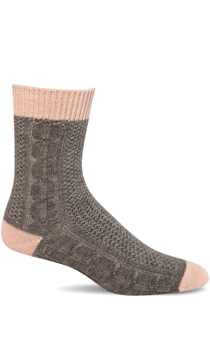 Women's Chunky Cable Essential Comfort Crew Sock